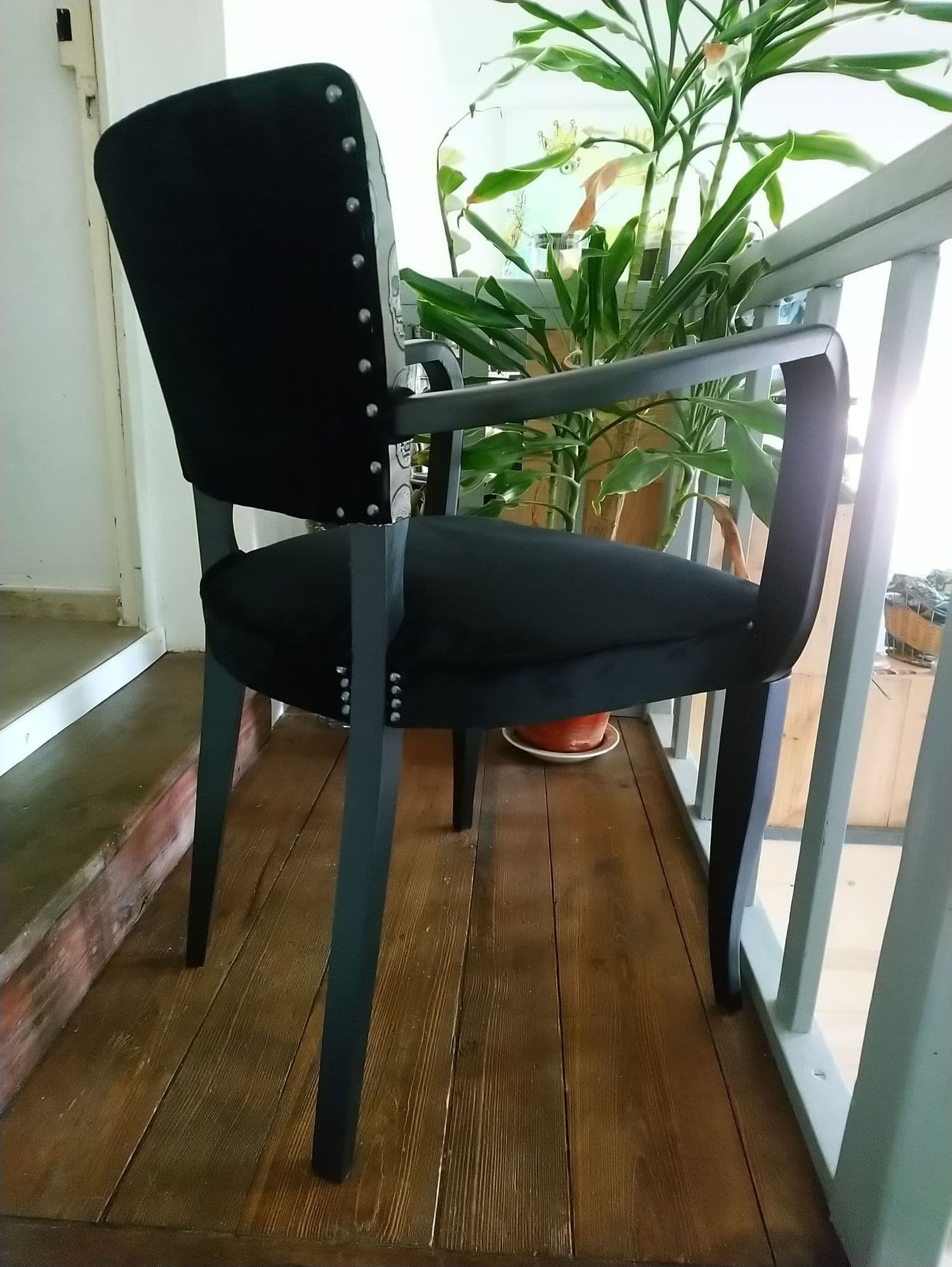 fauteuil confort peinture noire velours