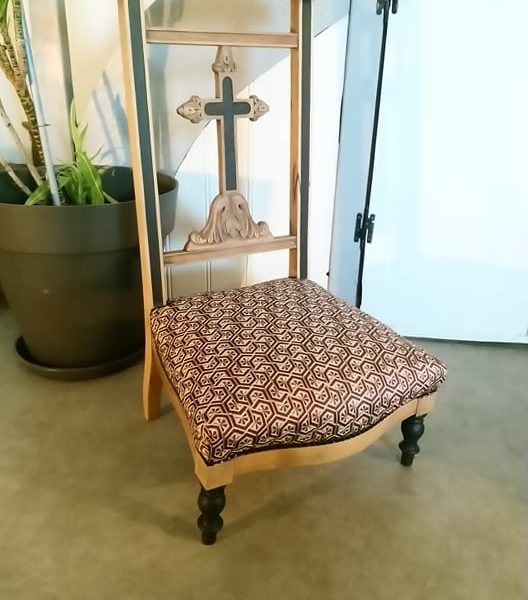 Prie-Dieu rénové moderne bois tissus