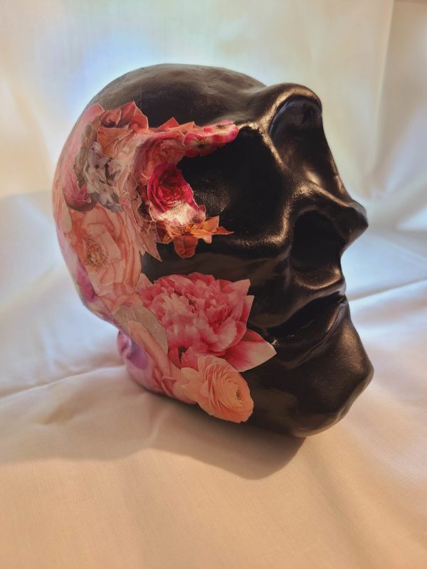 vue roses bohème tête de mort