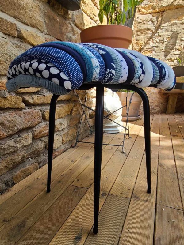 tabouret bleu boudin tissus bohème
