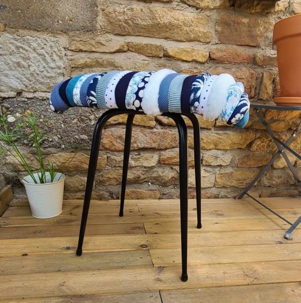 tabouret moelleux vintage bleu moelleux